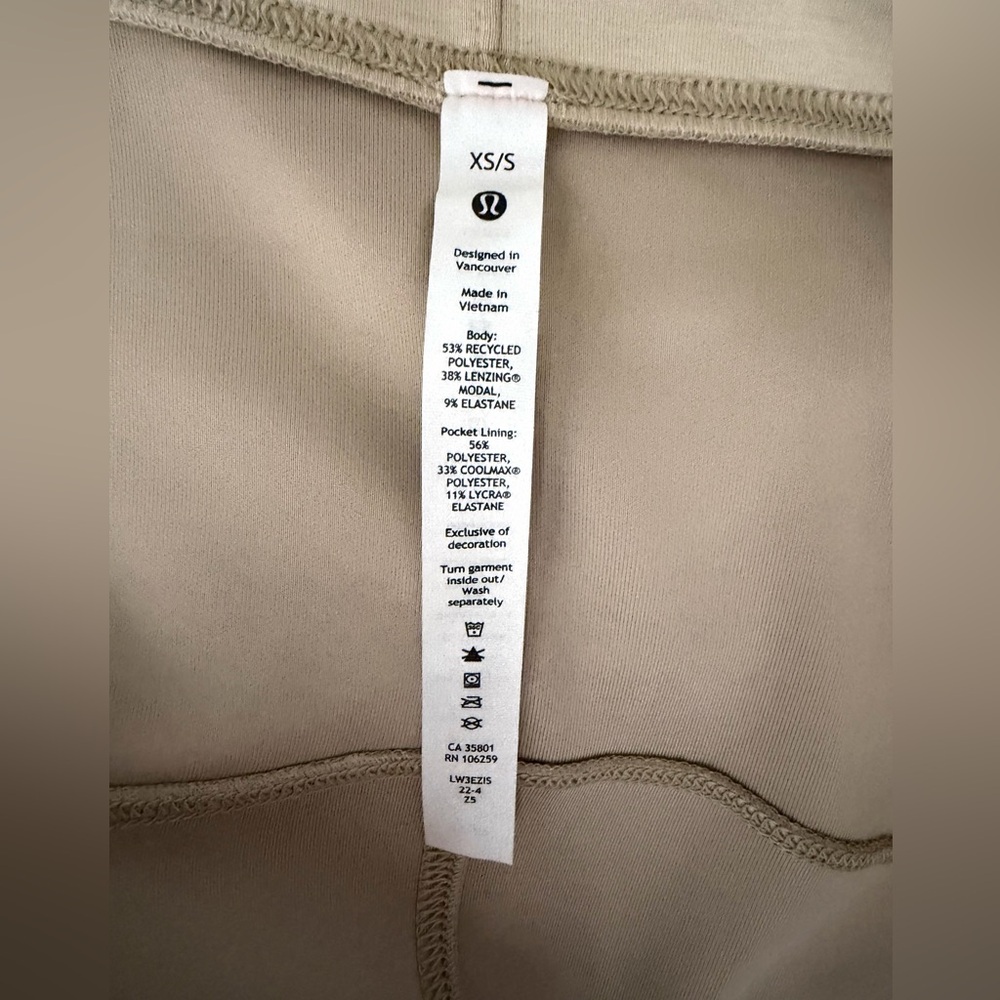 NWT Lululemon Softstreme Belted Wrap Trench Size XS/S NEW - Picture 10 of 10